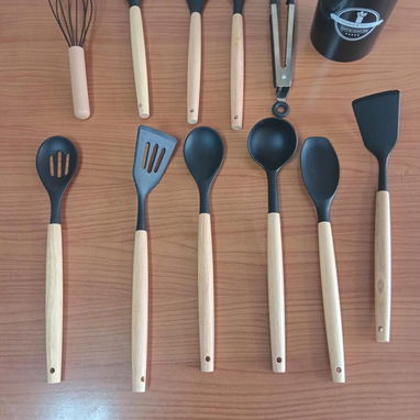 JUEGO DE UTENSILIOS DE COCINA DE 12 PIEZAS NEGROS - Img 120733111