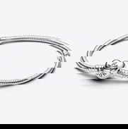 Pandora Moments con un cierre en forma de corazón ♥️ 80USD - Img 49465358
