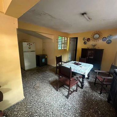 Casa independiente en el vedado próximo al río almendares 🏠 - 7/10