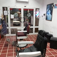 Busco barbero con experiencia para salón en la Víbora - Img 56664473