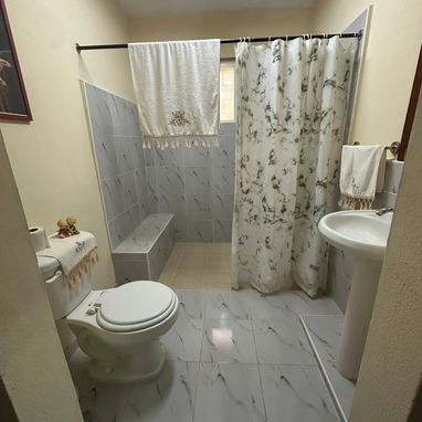 Venta de Casa en Boyeros - Img 124159065