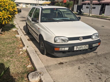 1993 Volkswagen Golf · Hatchback EN VENTA (Precio NEGOCIABLE) - Img 64294200