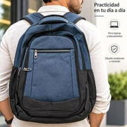 Mochila para laptop con puerto USB – 30 USD Mochila amplia y acolchada, ideal para trabajo, universidad y uso diario. - Img 58017430