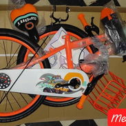 Bicicletas medida 20 con ruedas de apoyo de varios colores con cesta y sin accesorios nuevas en su caja - Img 55795686