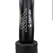 Punching bag para MMA con guantes y alfombra - Img 55756155