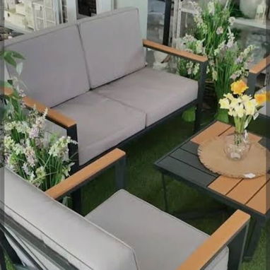 Conjunto de terrazas con cojines y mesita de centro 330 usd - Img 125887112