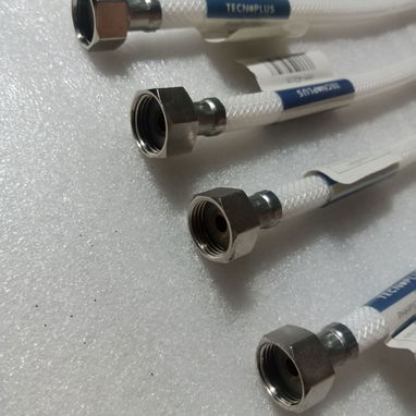 VENDO FLEXOS (LATIGUILLOS) DE CONECTORES Y TAMAÑOS VARIADOS. VEA PRECIOS. (+53)52990828. - Img 89594433