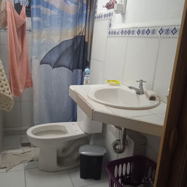 Se Vende Apartamento en el Vedado. 25 y G. No se va la corriente. - Img 122841459