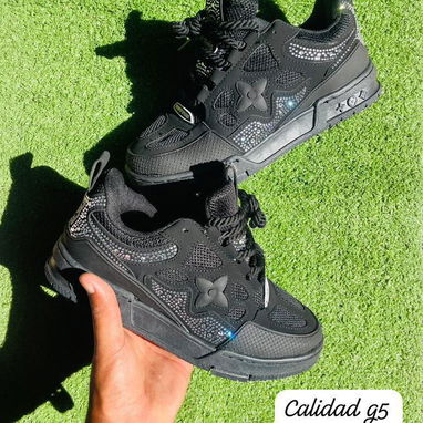 Ropa de mujer y zapatos preguntar precio al pv - Img 123853834