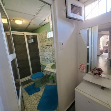 RENTA Y ALQUILER DE HABITACIÓN POR NOCHE - Img 116884280