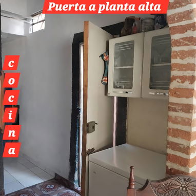Se ofrece vivienda en Playa, Almendares (66 y Ave 19). Características: Inmueble con dos unidades independientes. - Img 125110740