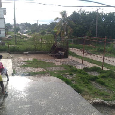 *$10,000 usd CON AJUSTE. En venta 2 apartamentos en 1(PLANTA BAJA) en Guanabacoa.. ideal para una familia grande, dos f - 8/10