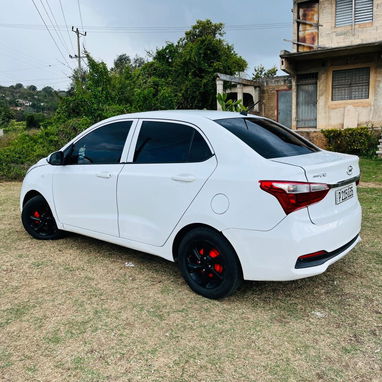 Vendo o negocio yhunday gran i10 del 2019 mecánico - Img 93660132