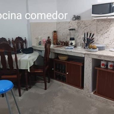 Venta de casa independiente con placa libre y garaje en el Cerro - 3/5