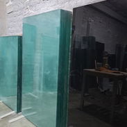 ¿NECESITAS PUERTAS, VENTANAS O TRABAJOS DE CRISTALERÍA? - Img 58193491