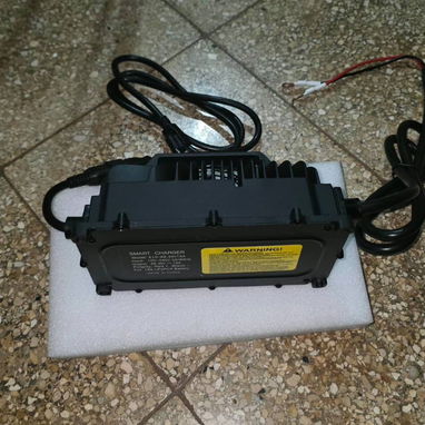 Batería Gama Alta LIFEPO 4  de  60 Volt 100 Amp  6080 wth - Img 124160441