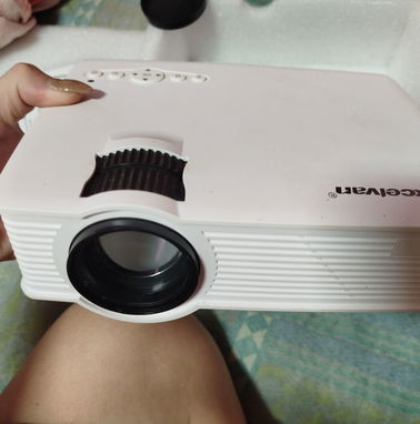 Proyector nuevo en su caja - Img 95861634