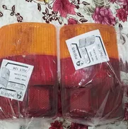 Plásticos tapa del farol trasero del lado del chofer solamente tengo ese originale nuevo a estrenar en su nylon sellado - Img 45848735