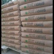 Cemento perla gris de 42 kg-12 mil Cemento Cibao de 42 kg-12 mil Cemento Oriente de 42 kg-12 mil Arena-950 Polvo-950 Gra - Img 56202881