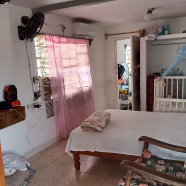Casa en venta de dos planta y placa libre la planta de arriba se vende por separado en 13.000 usd - 9/9