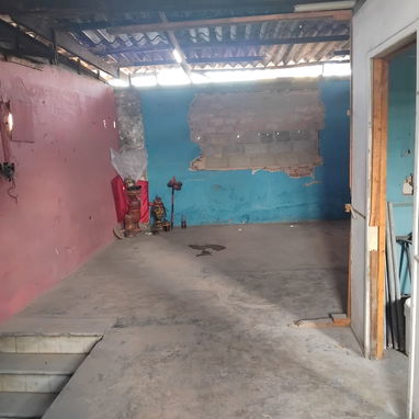 Vendo casa local en la habana vieja 8.000 USD - Img 126947816