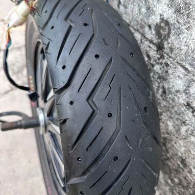 Potencia tu moto eléctrica al máximo! Wa.me/+5354260323 ​🔥 MOTOR QS RING 12 CON GOMA PIRELLI 🔥 Conjunto completo: moto - 3/3