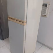 Vendo refrigerador de uso funcionando. Me ajusto - Img 55913872