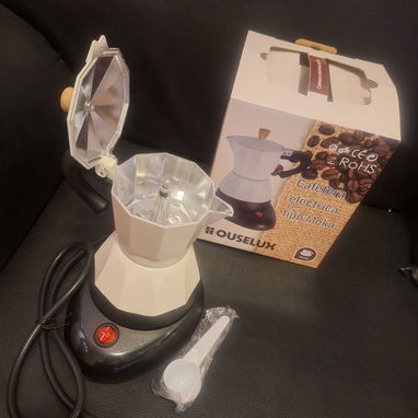 Cafeteras eléctricas 3 y 6 tazas - 2/4