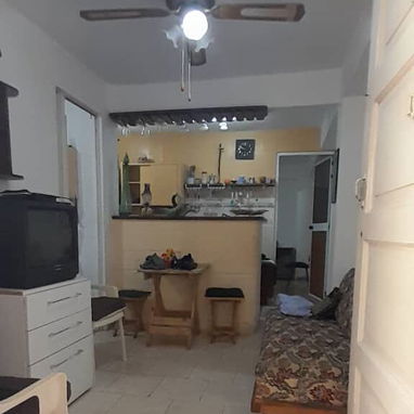 Apartamento en bajos 1 cuarto y medio patio Playa cerca 13y60 en 15mil 53582376 - Img 122902810