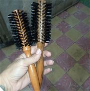 Cepillos para el cabello y cápsulas para el cabello - Img 45726308