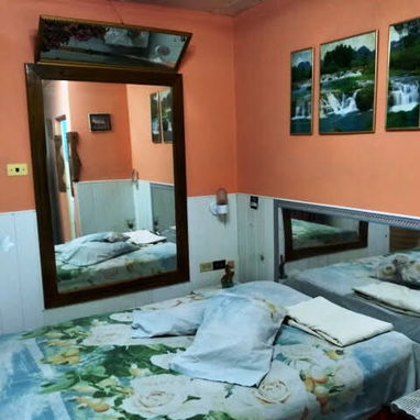 Casa Hostal en venta - 5/10
