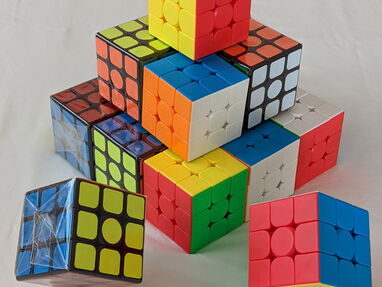 Cubos de Rubik 3x3 MUY BUENOS No se traban - Img main-image-42669984
