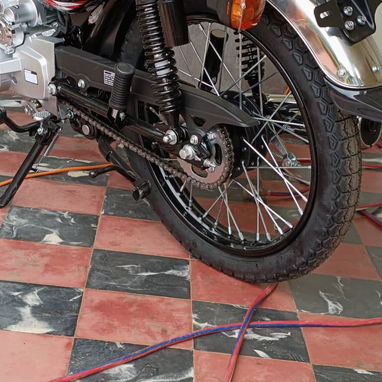 Motos 150 cc 4 tiempos - 3/4