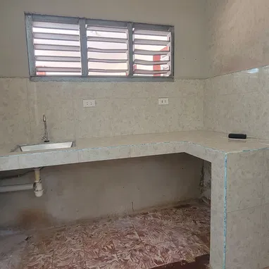 PARCELA CON 3 CASAS EN VENTA, BEJUCAL - Img 124275562