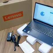 Laptop Lenovo 15.6 pulgadas Intel N100 nueva en caja ! - Img 55684303