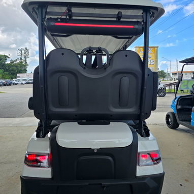 SuperMach 4-Passenger / Lithium Golf Cart Bluetooth, Apple CarPlay, - 2/4