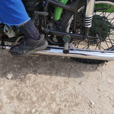 Moto Ural en perfectas condiciones. Reparada, chapisteada y pintada. Contacto por whatsapp a traves del 52701077 - Img 111005677