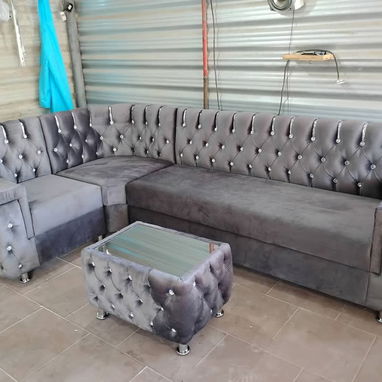 Lujosos juego d Salas y sillones tapizado - Img 116720871
