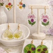 Aretes de resina. Joyería Artesanal Always - Img 55770005