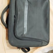 Maletín para laptop como nuevo - Img 55639787