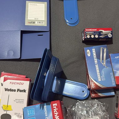 Portaminas, clips, presilladoras, porta tarjetas, álbum tarjetas, - 2/5
