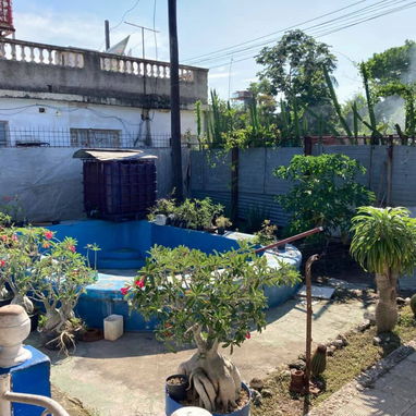 Casa independiente de 3 cuartos, piscina y garaje - 2/10