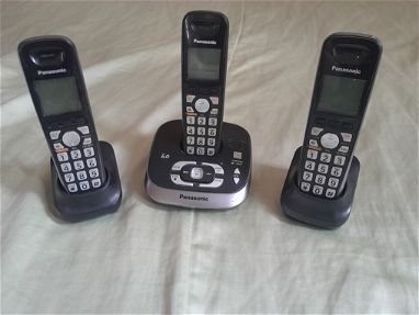 Vendo Teléfono Inalámbrico Panasonic de Uso de Tres Bases (8000 cup), sin Baterías y uno de los transformadores no funci - Img 67925434