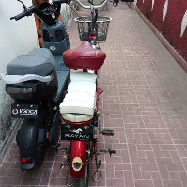 Bicimoto eléctrica 30km por carga - Img 124785015