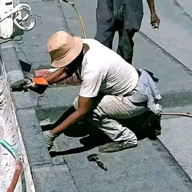 Manta de techo ,se monta y se repara la manta asfáltica impermible , techeros profesionales y legales 51151116 y52575800 - Img 123810685