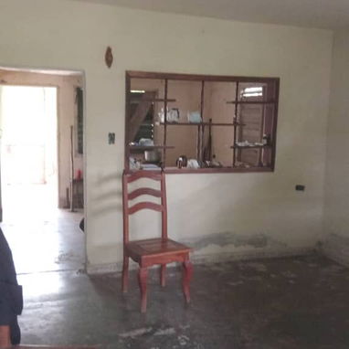 Se vende Casa quinta grande con Garaje, Patio, lote de Terreno particular y Pozo de agua - 7/10