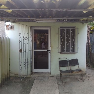 Se vende una propiedad con un departamento con 50metros d largo y 10 d ancho - 6/9