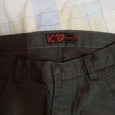 Pantalones para hombre elegantes de vestir,nuevos,  tallas 34, precio 6000 CUP cada uno - 2/2
