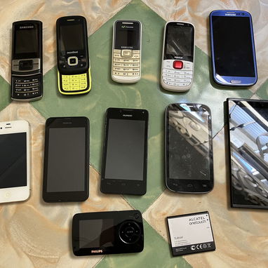 Teléfonos para piezas - Img 117553446
