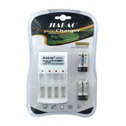 Cargador universal para baterías recargables, con 4 pilas incluídas - Img 57384352